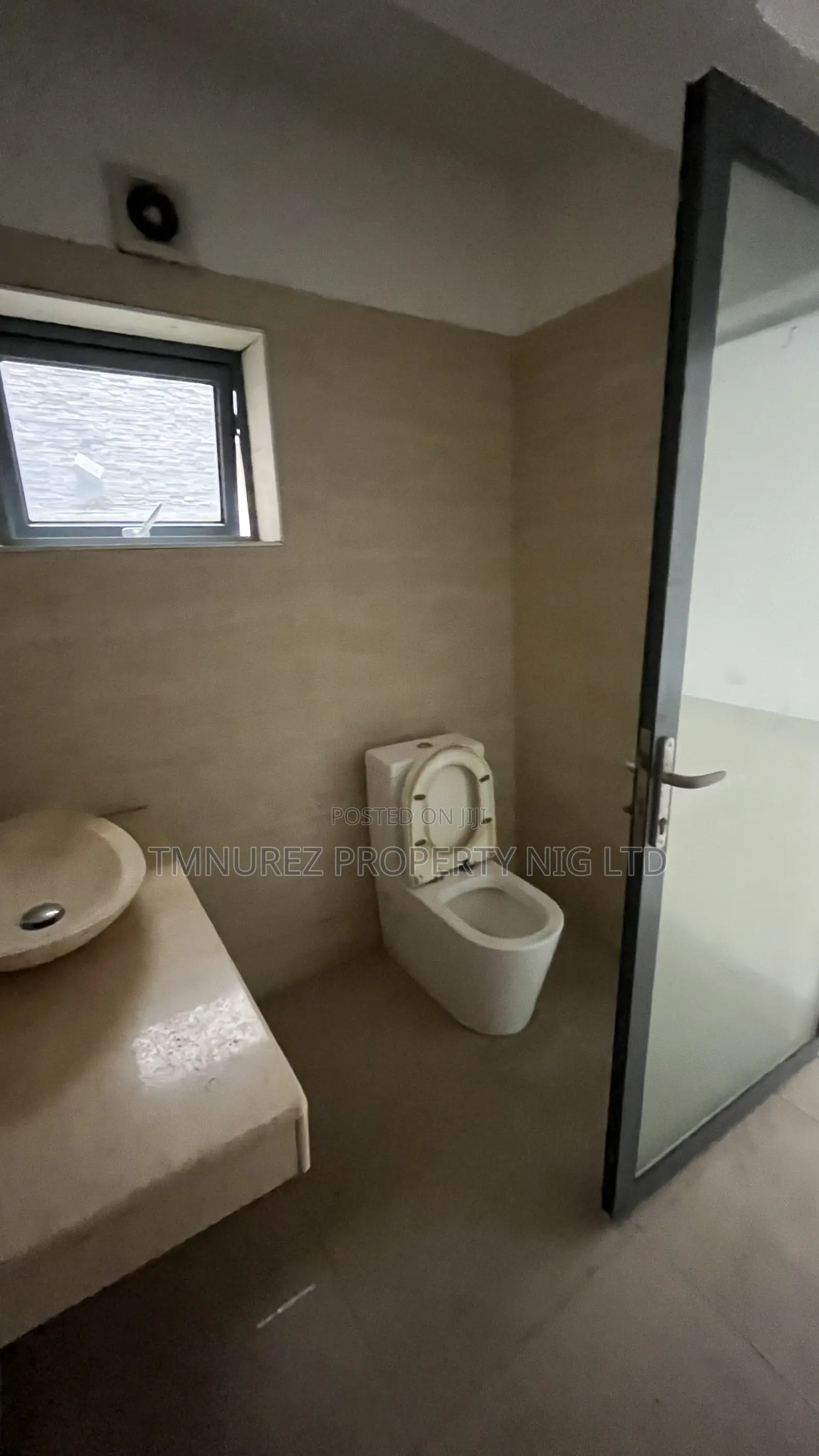 4bdrm Duplex in Good In An Estate, Chevron for rent in Chevron