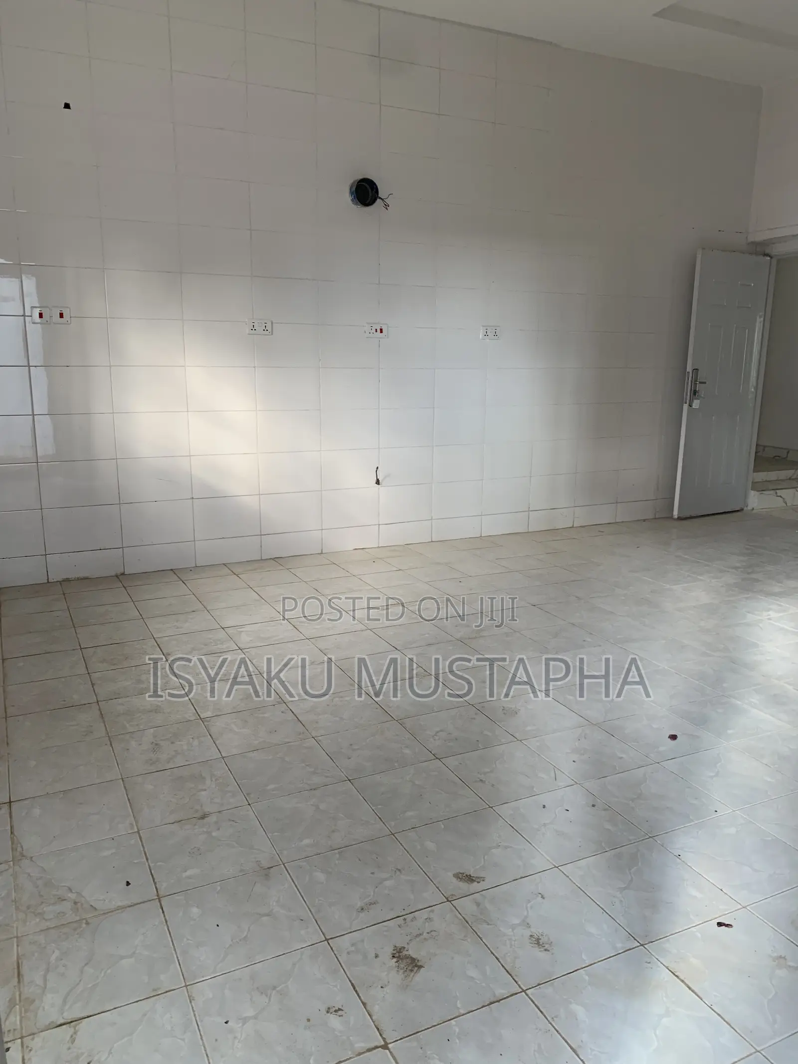 3bdrm Block of Flats in Kaura for rent in Kaura