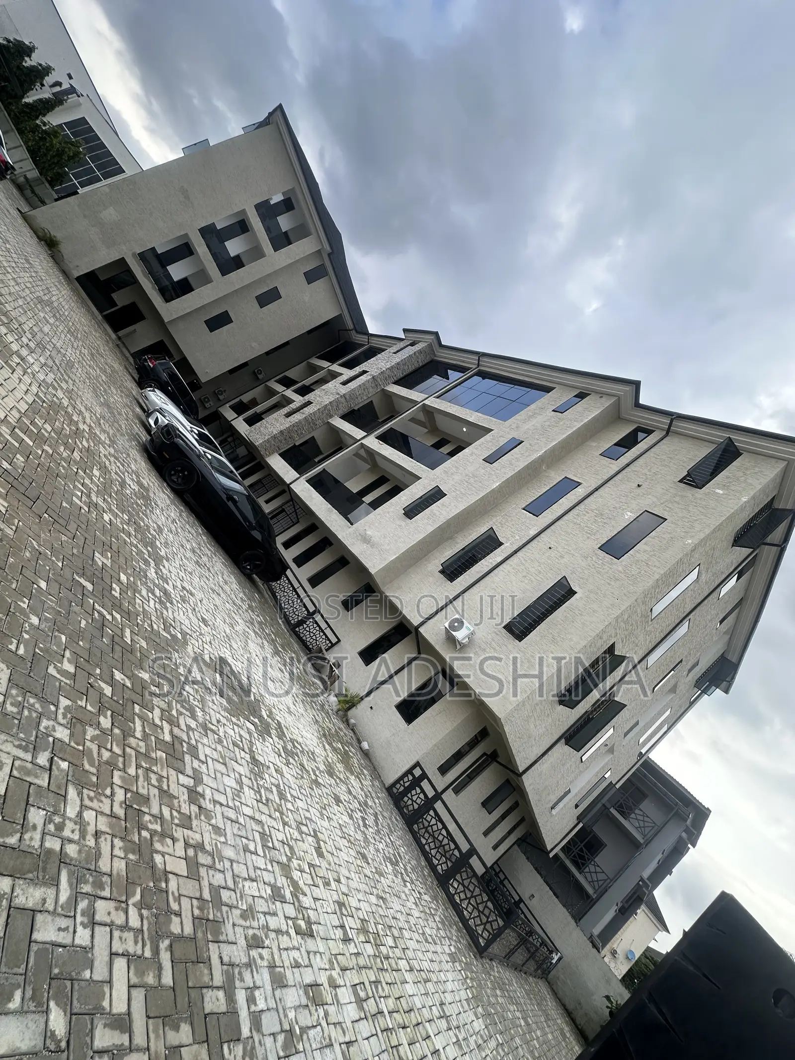 3bdrm Block of Flats in Jahi Gilmore,Close for sale in Jahi