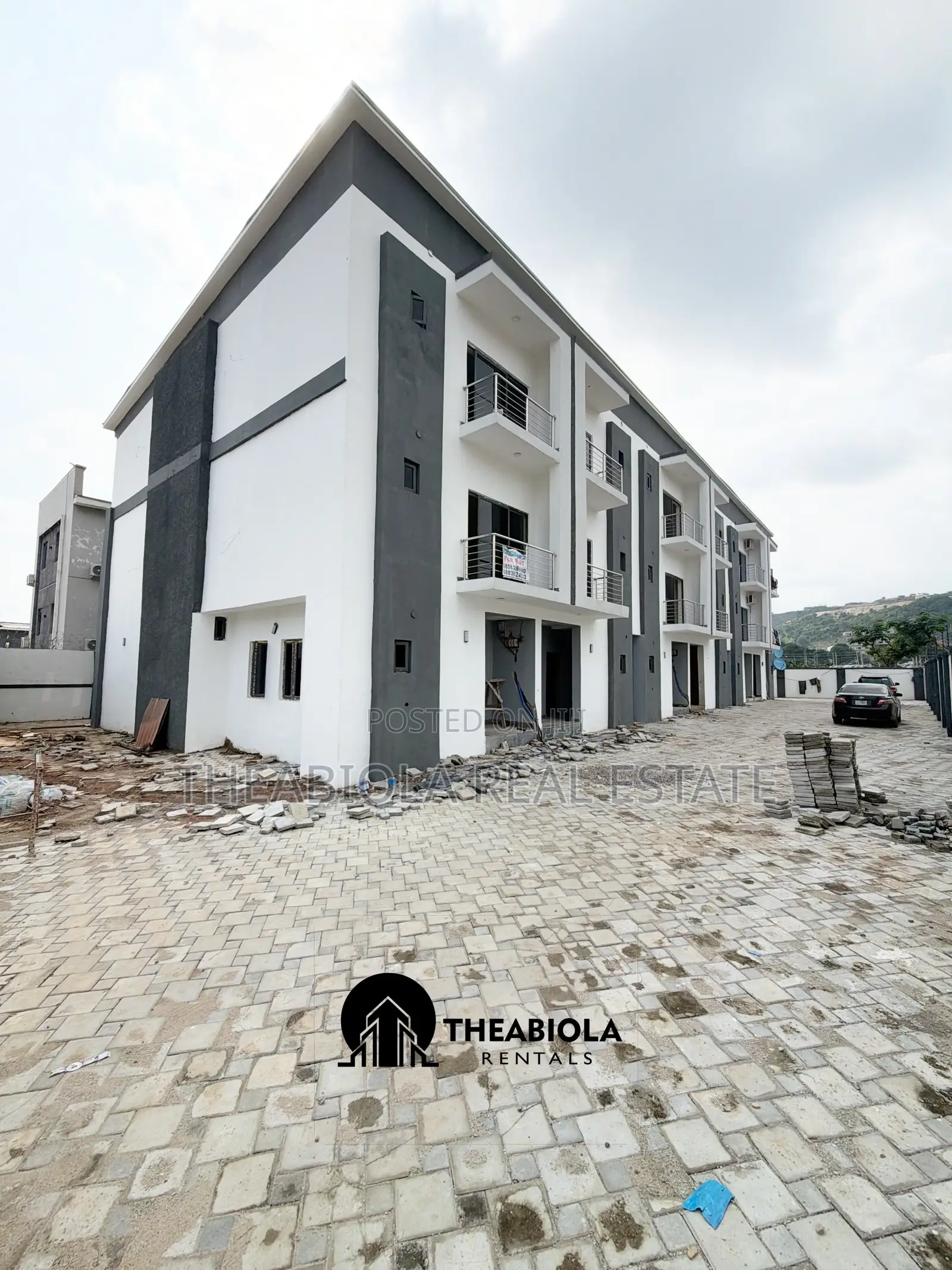 4bdrm Townhouse / Terrace in In A Mini Estate,, Katampe (Main) for rent in Katampe (Main)
