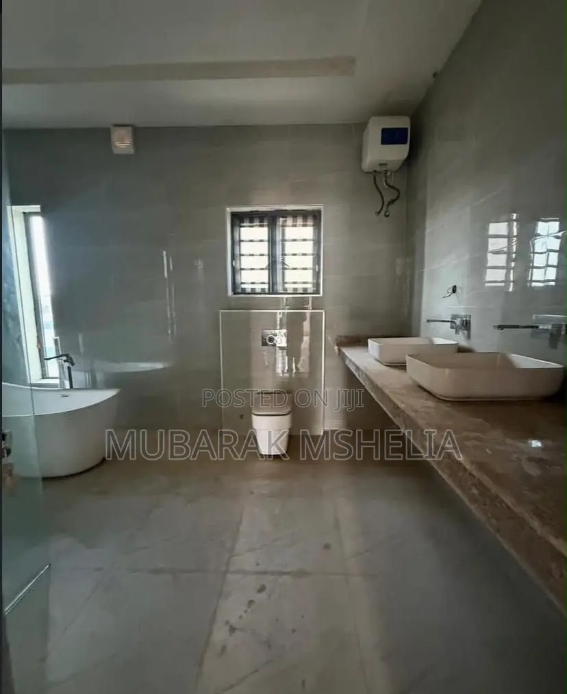 5bdrm Duplex in Asokoro for sale in Asokoro