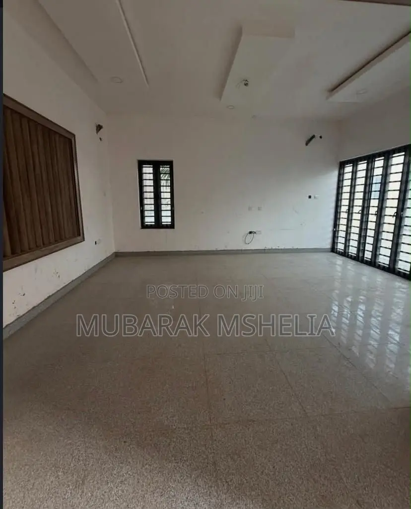 5bdrm Duplex in Asokoro for sale in Asokoro