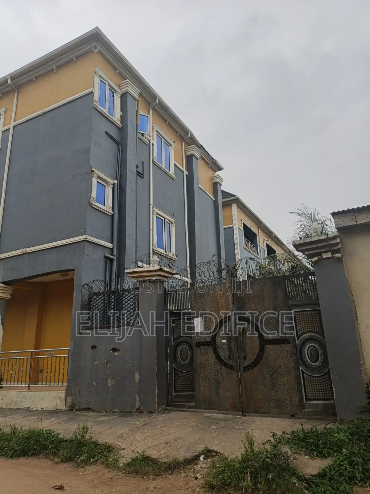Furnished 19bdrm Block of Flats in Oshotta, Ijede / Ikorodu for sale in Ijede / Ikorodu