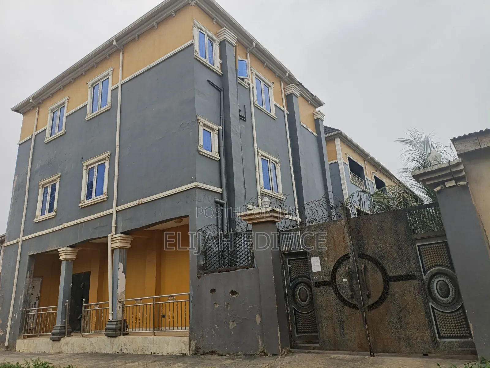 Furnished 19bdrm Block of Flats in Oshotta, Ijede / Ikorodu for sale in Ijede / Ikorodu