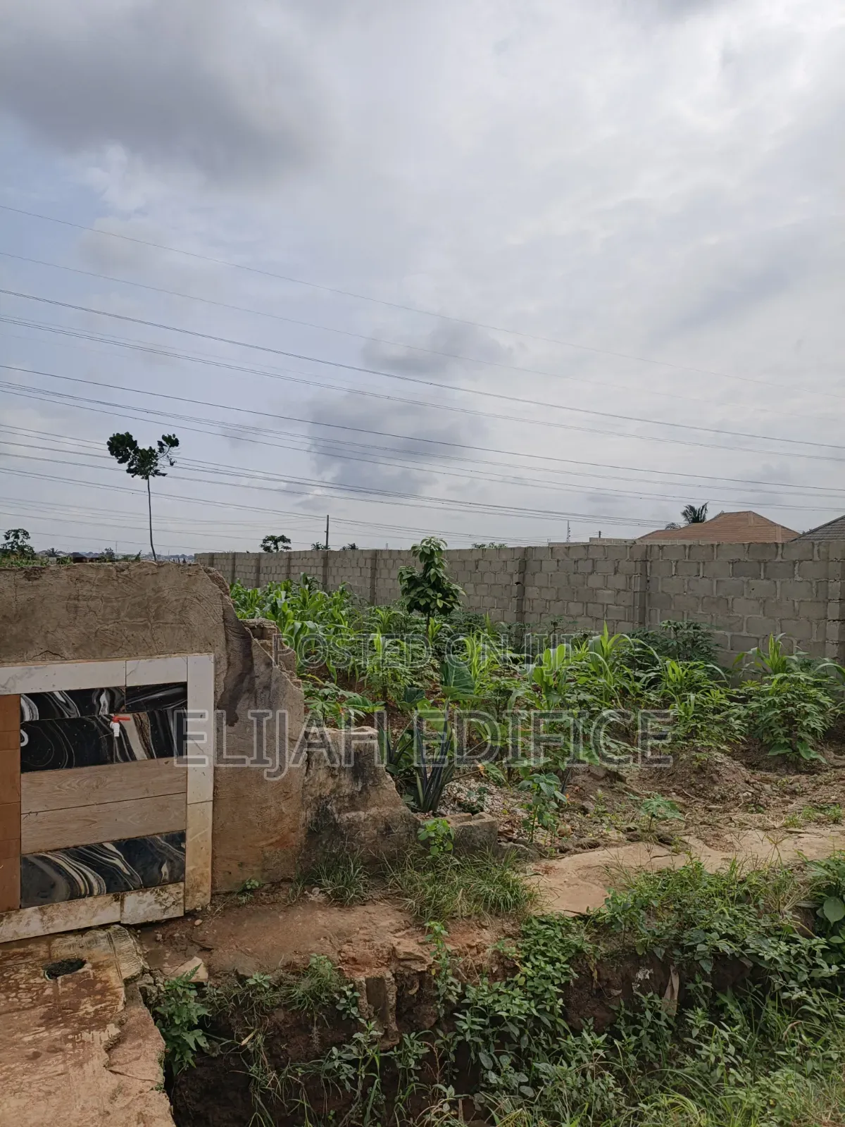 Tabled Half Plot at Ap Bus Stop,off Gberigbe Ikorodu in Ijede / Ikorodu