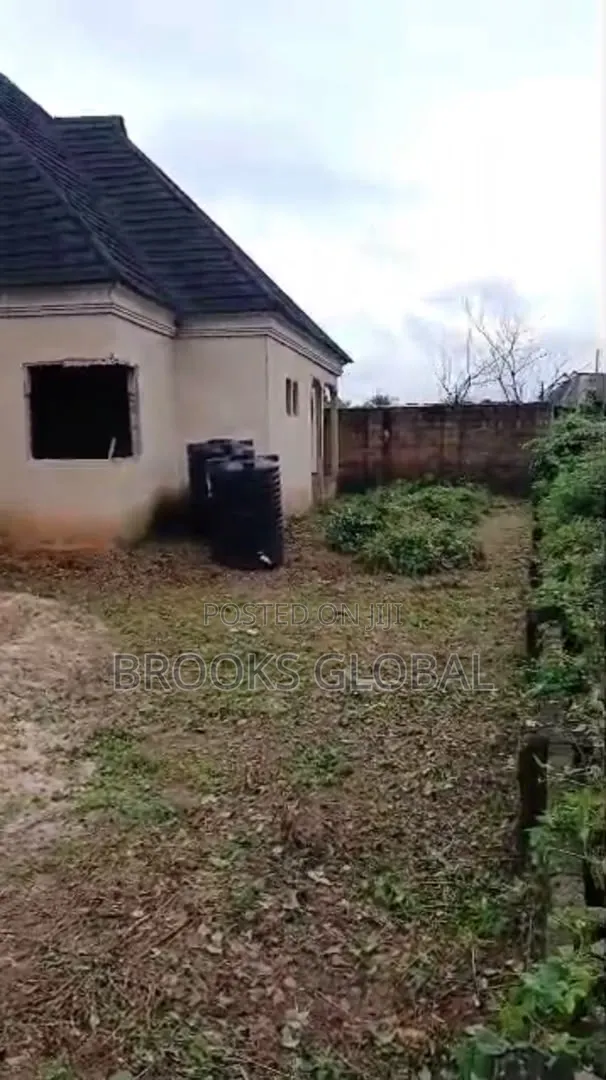 4bdrm Bungalow in Benin City for sale in Benin City