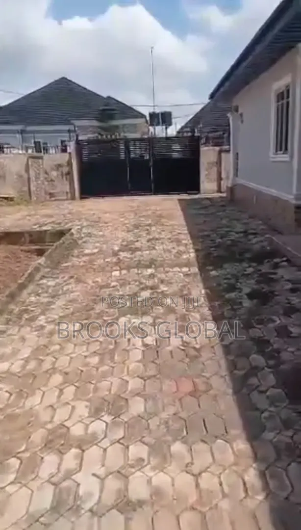2bdrm Bungalow in Benin City for sale in Benin City