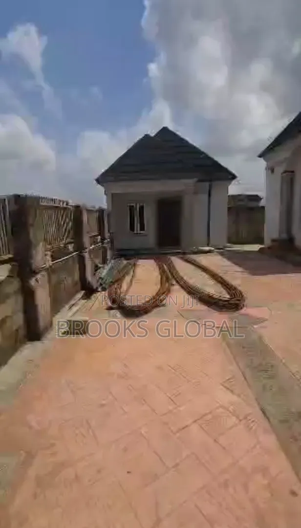 4bdrm Bungalow in Benin City for sale in Benin City