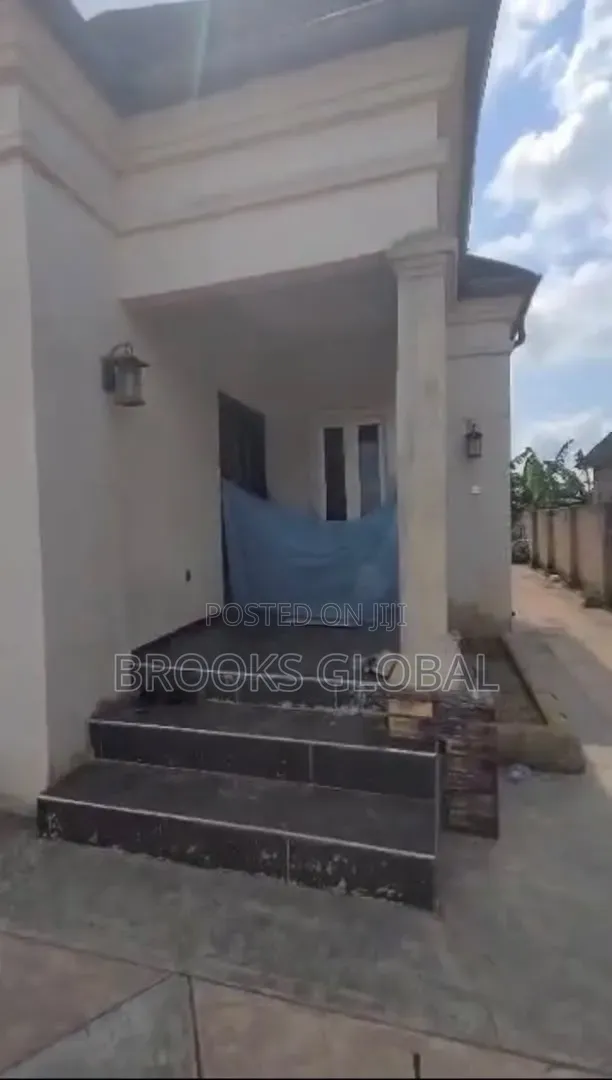 4bdrm Bungalow in Benin City for sale in Benin City
