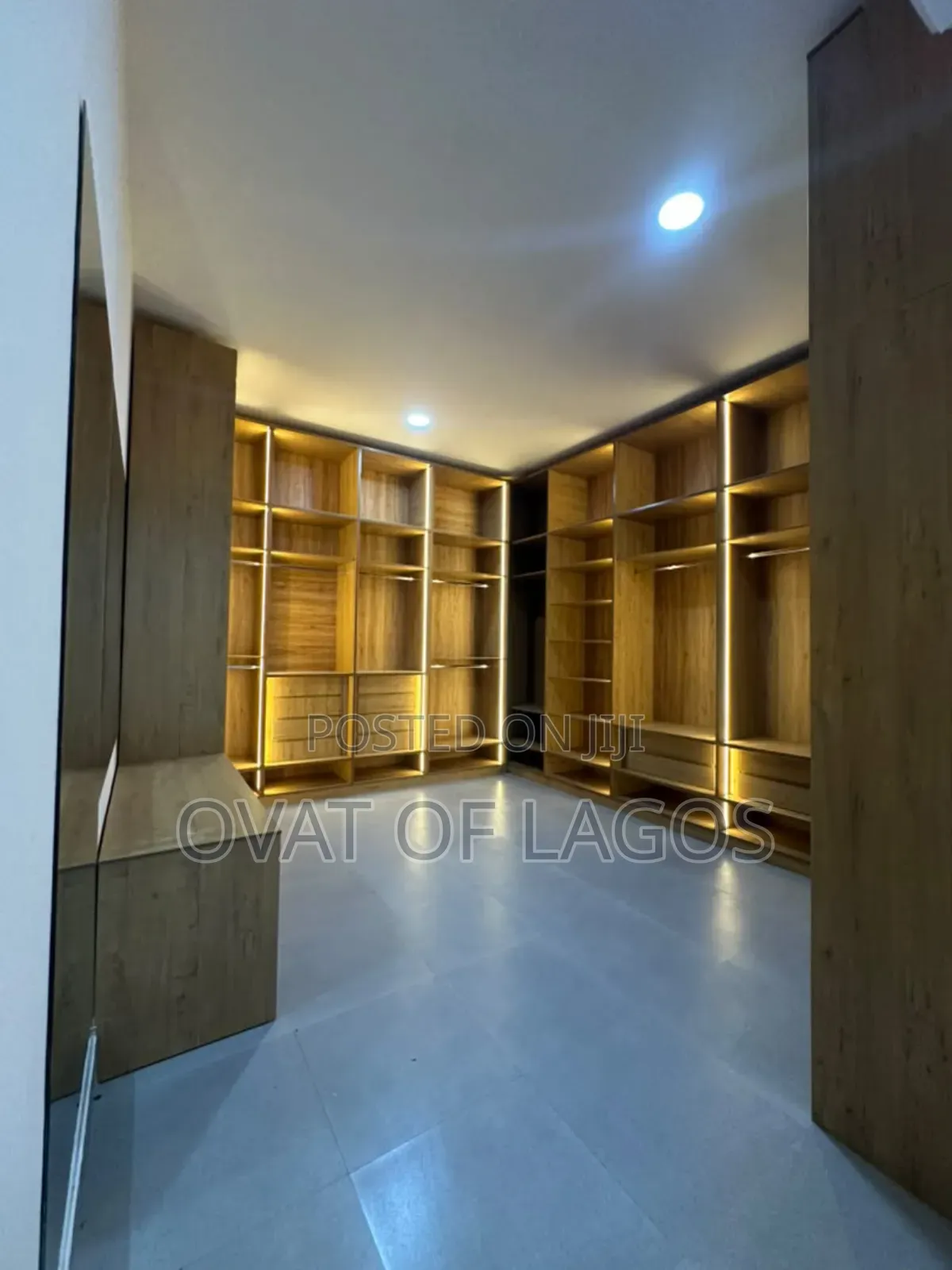 5bdrm House in Banana Island for sale in Banana Island