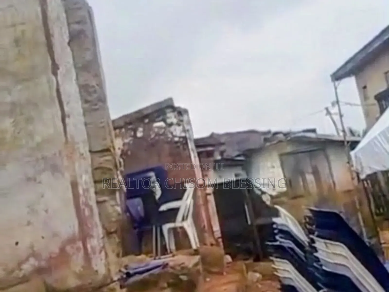 One Plot for Sale With Mud House at Church Road, Behind the War Museum in Umuahia