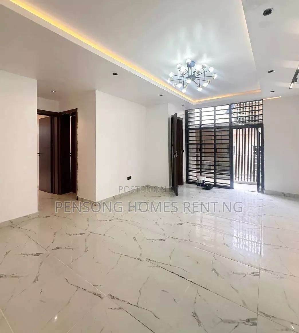 2bdrm Apartment in Oniru Estate, Kofo Abayomi for rent in Kofo Abayomi