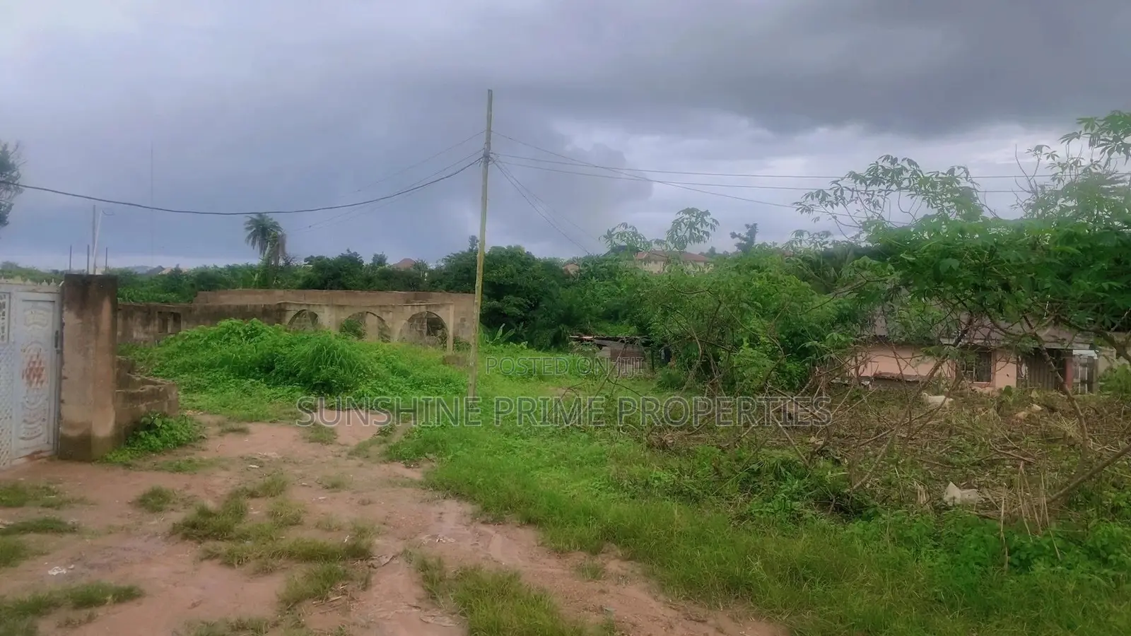 For Sale 12 Plots of Landcivil Defense Ipinsha ,Oke-Odu in Akure