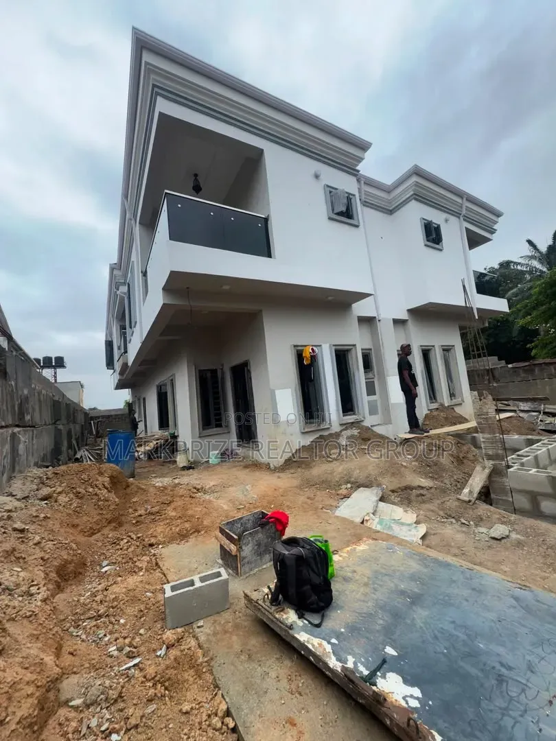 4bdrm Duplex in Ogba Gra Lagos for sale in Ogba GRA
