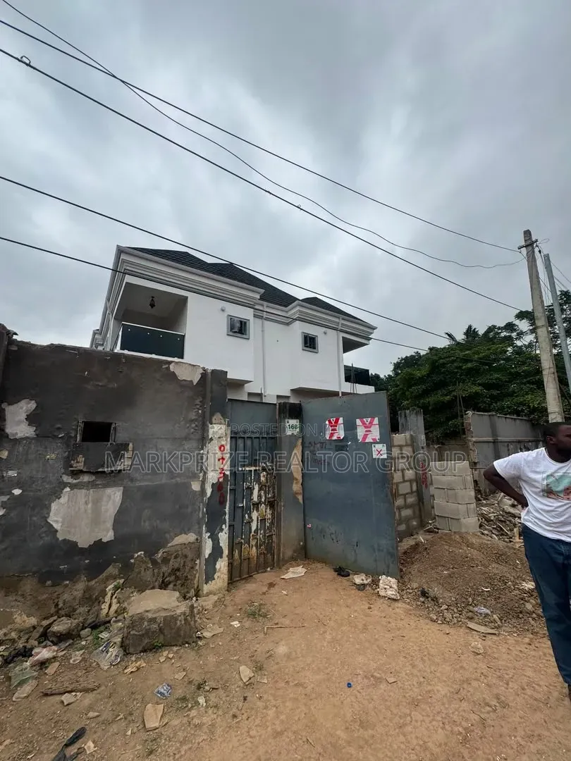 4bdrm Duplex in Ogba Gra Lagos for sale in Ogba GRA