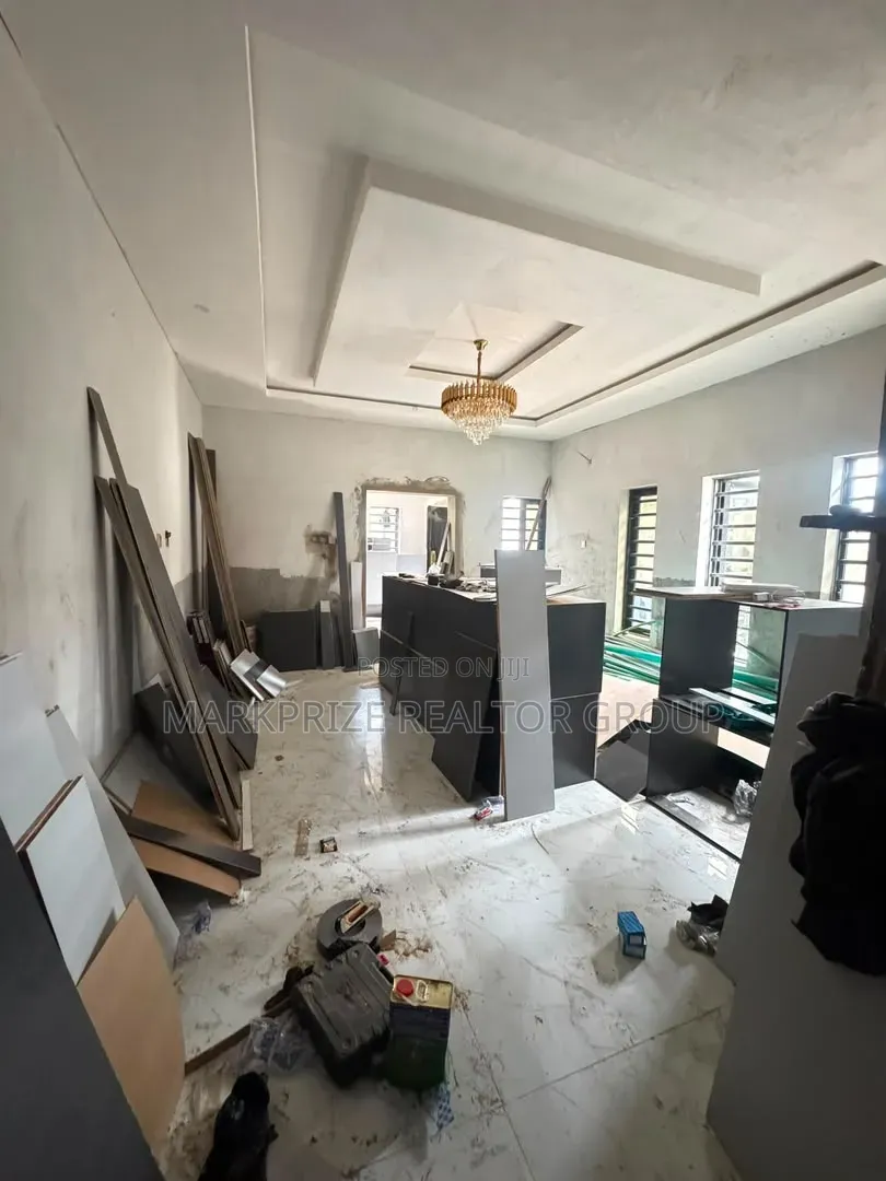 4bdrm Duplex in Ogba Gra Lagos for sale in Ogba GRA