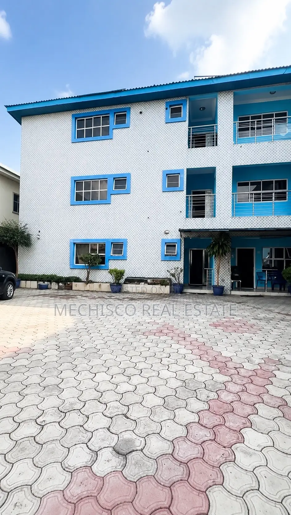 30 Rooms Hotel for Sale at Rumuodara, Port Harcourt in Rumuodara