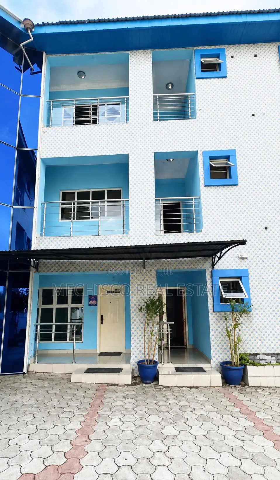 30 Rooms Hotel for Sale at Rumuodara, Port Harcourt in Rumuodara