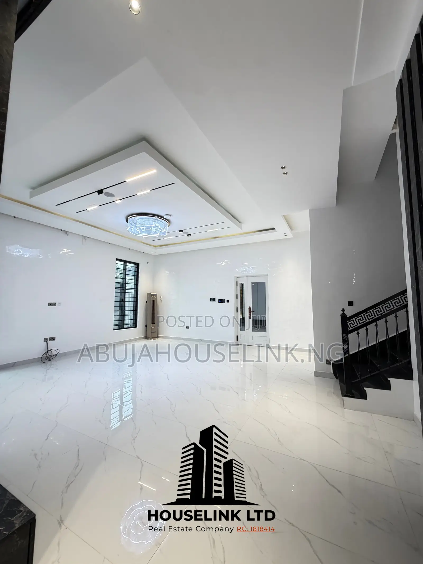 6bdrm Duplex in Apo Resettlement for sale in Apo Resettlement