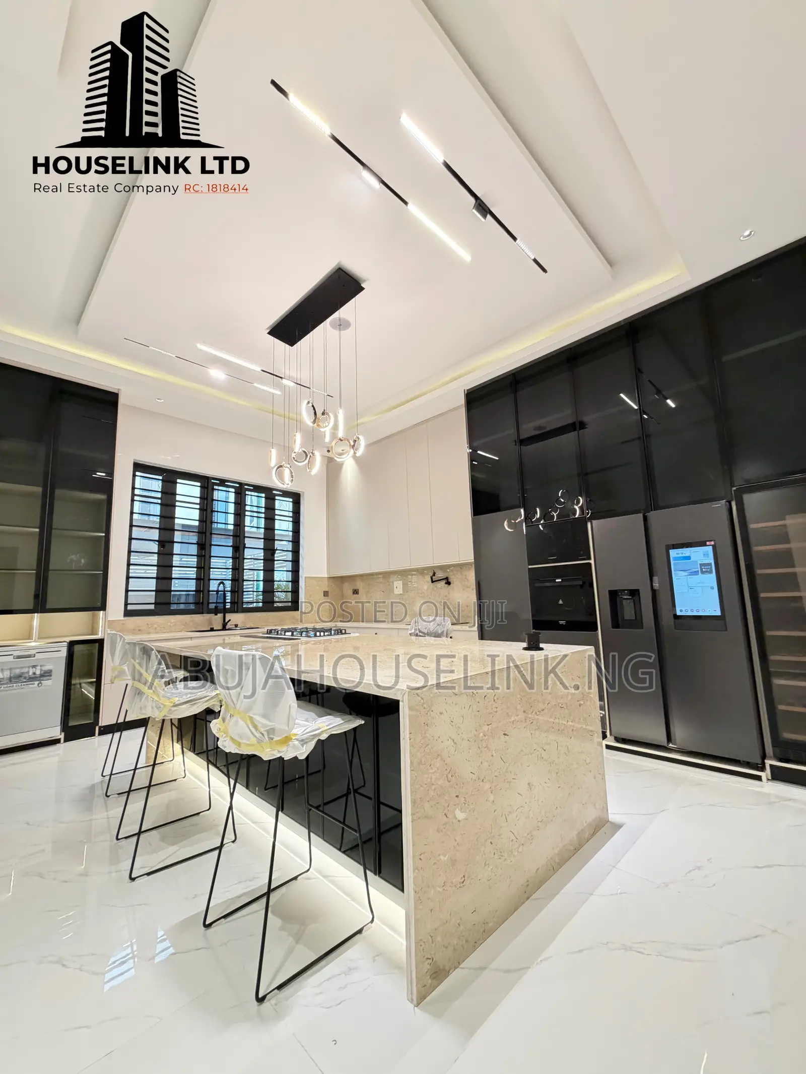 6bdrm Duplex in Apo Resettlement for sale in Apo Resettlement