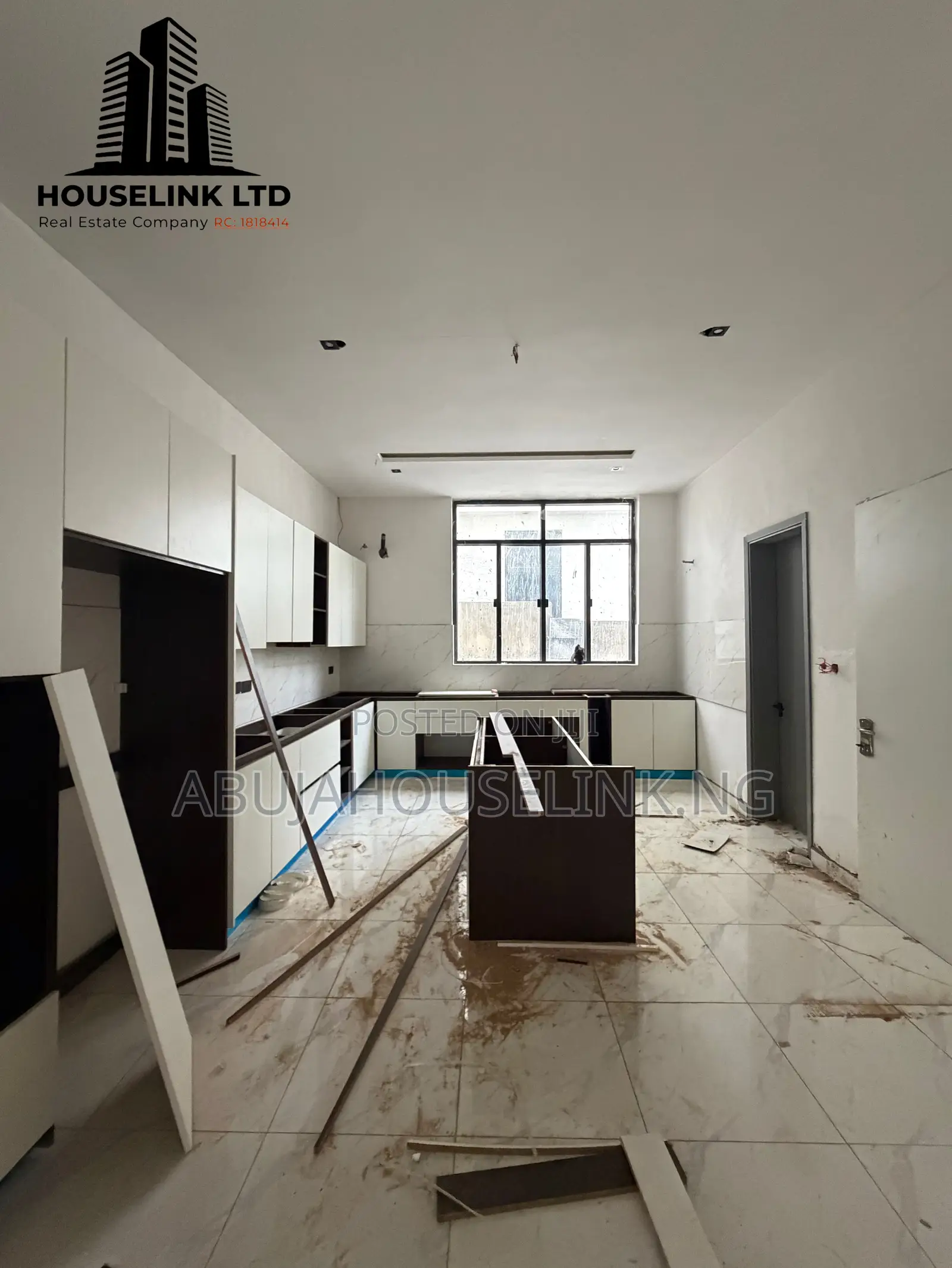 5bdrm Duplex in Asokoro Main Abuja for sale in Asokoro