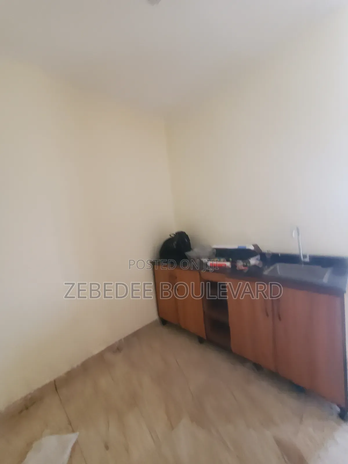 2Rooms Office Space With Toilet and Bathroom in Kaura
