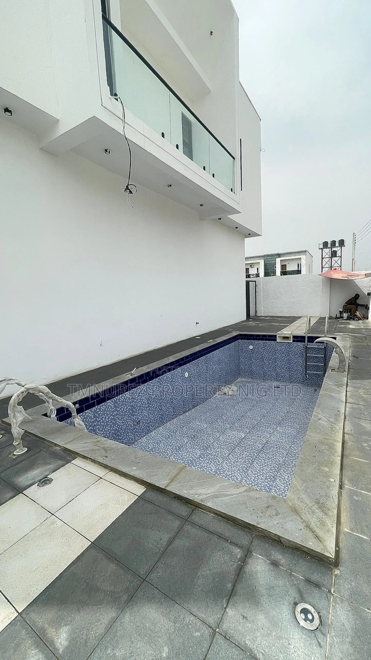 4bdrm Duplex in Ikota for sale in Ikota