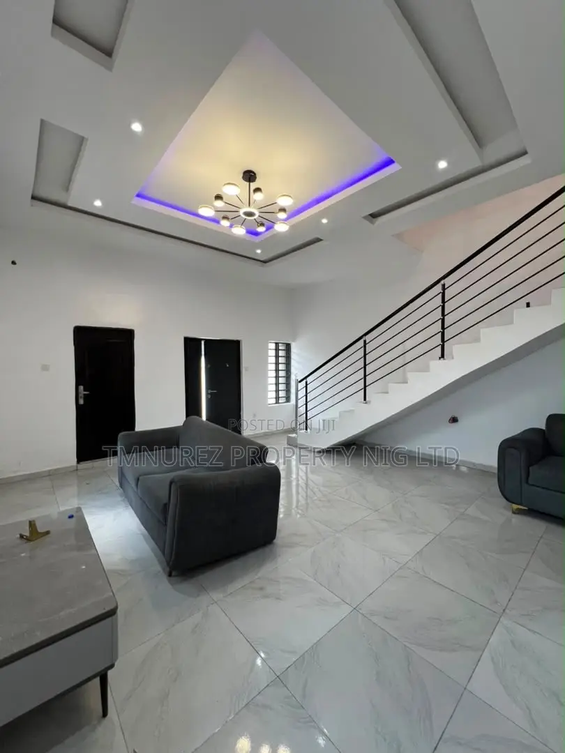 3bdrm Duplex in Chevron for rent in Chevron