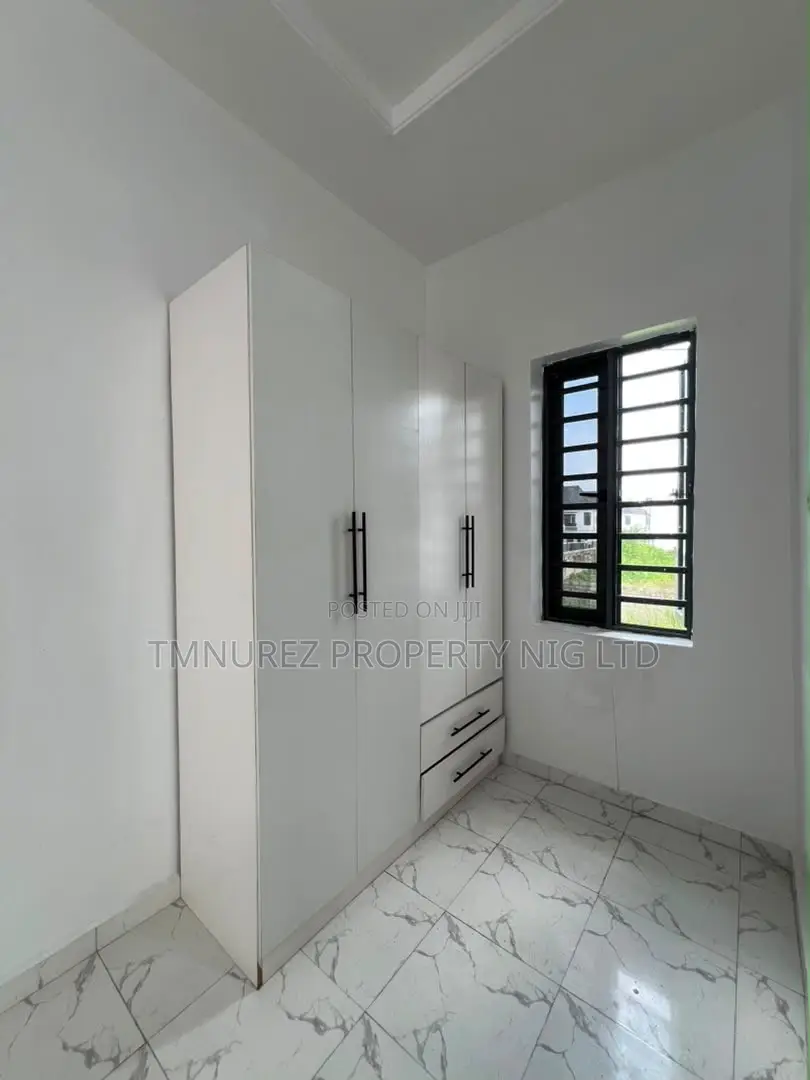 3bdrm Duplex in Chevron for rent in Chevron
