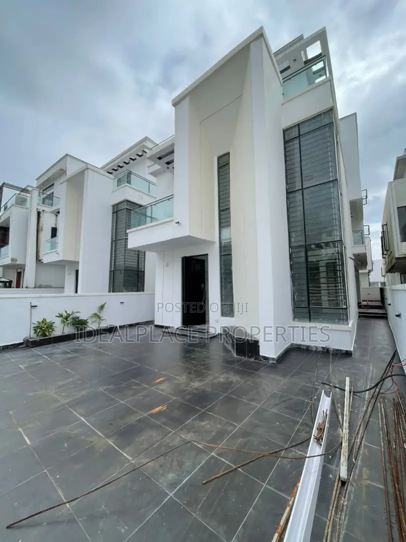 5bdrm House in Chevron for sale in Chevron