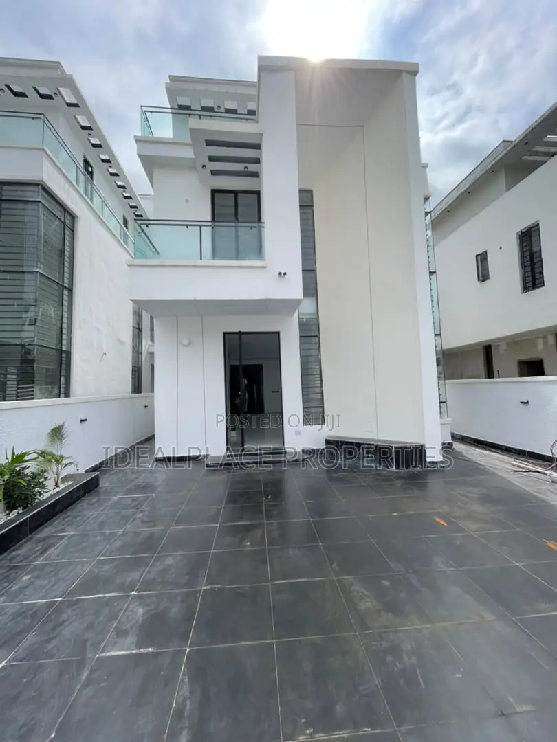 5bdrm House in Chevron for sale in Chevron