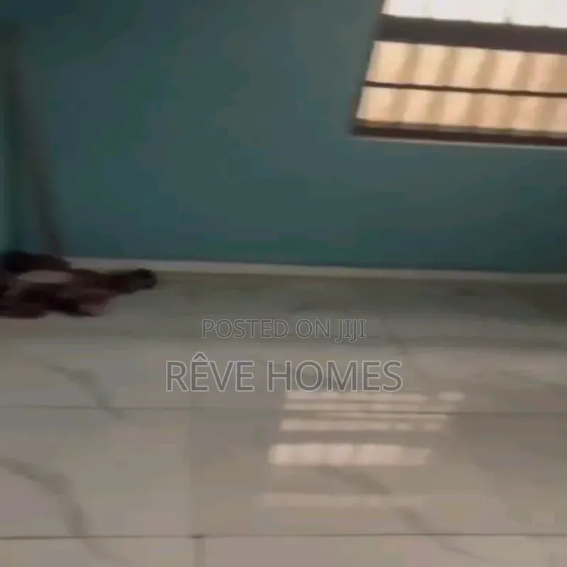 Mini Flat in Adekunle for rent in Adekunle