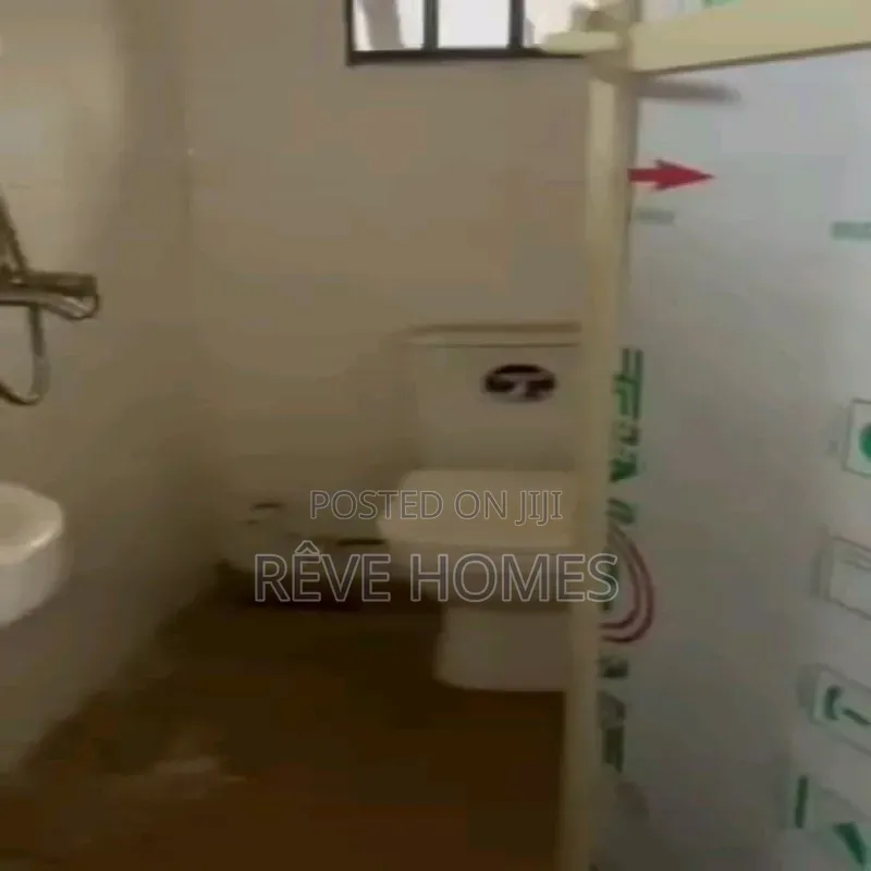 Mini Flat in Adekunle for rent in Adekunle