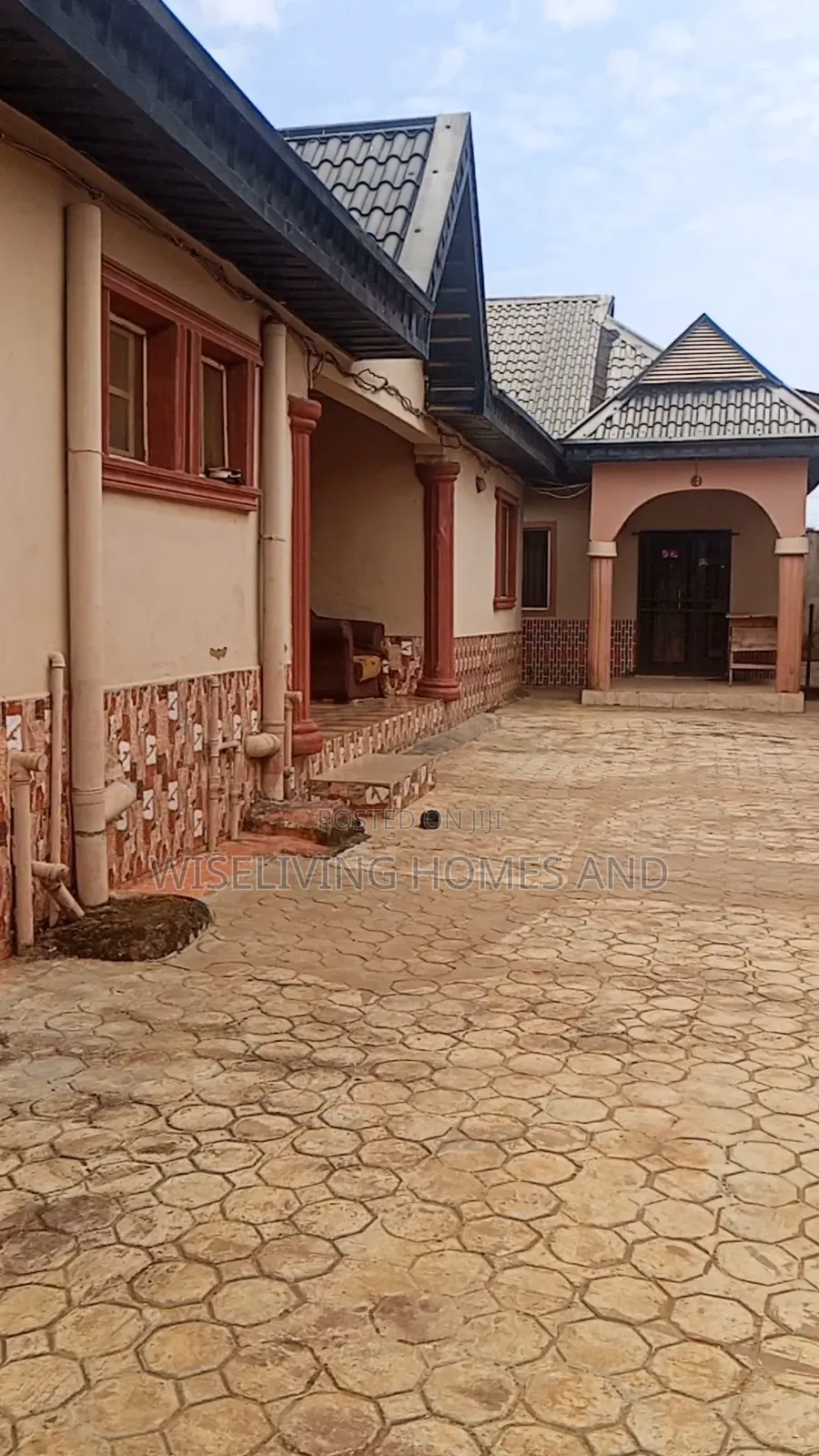 3bdrm Bungalow in Idimu Road Ejiigbo, Ejigbo / Ejigbo for sale in Ejigbo / Ejigbo