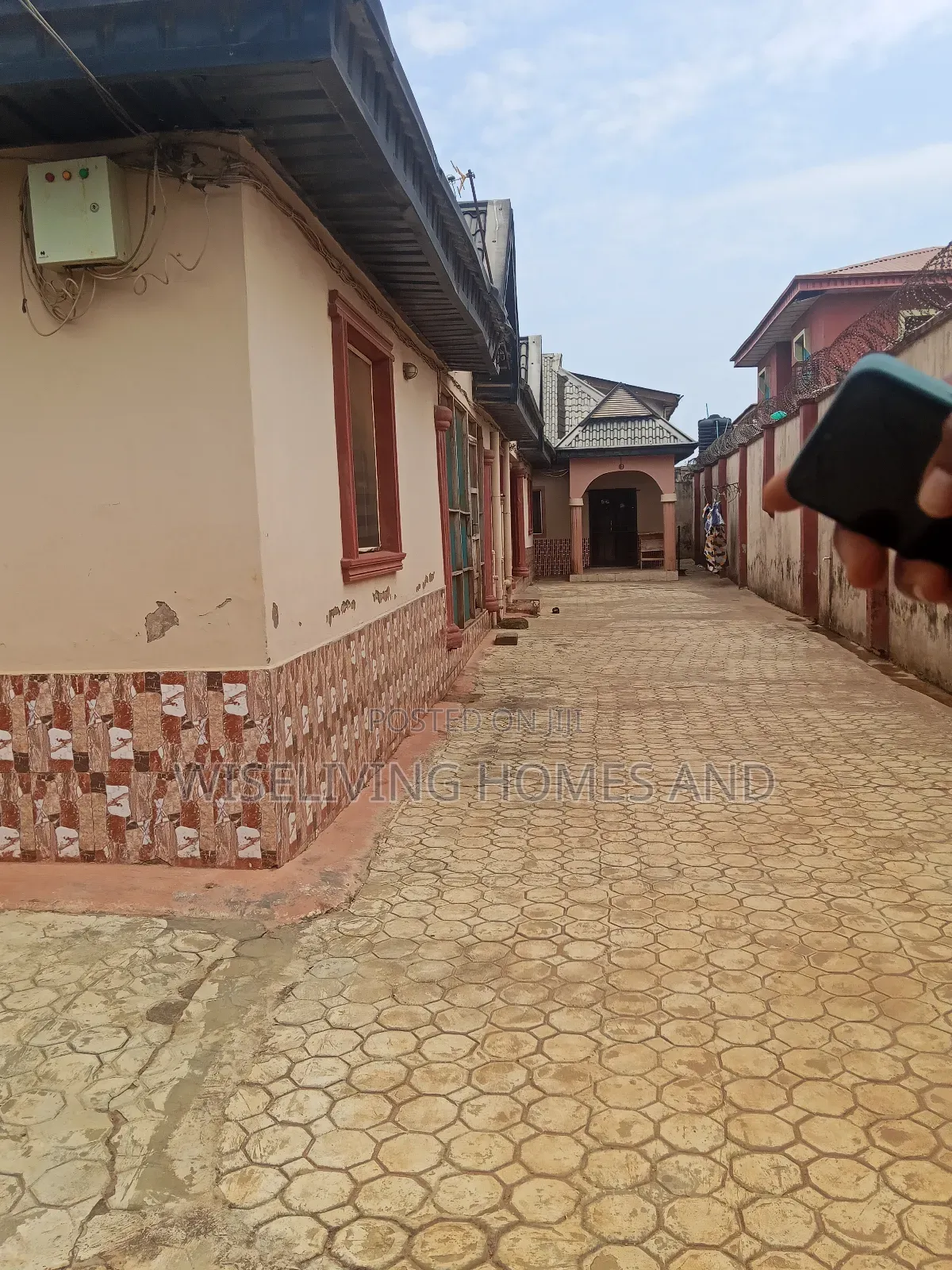 3bdrm Bungalow in Idimu Road Ejiigbo, Ejigbo / Ejigbo for sale in Ejigbo / Ejigbo