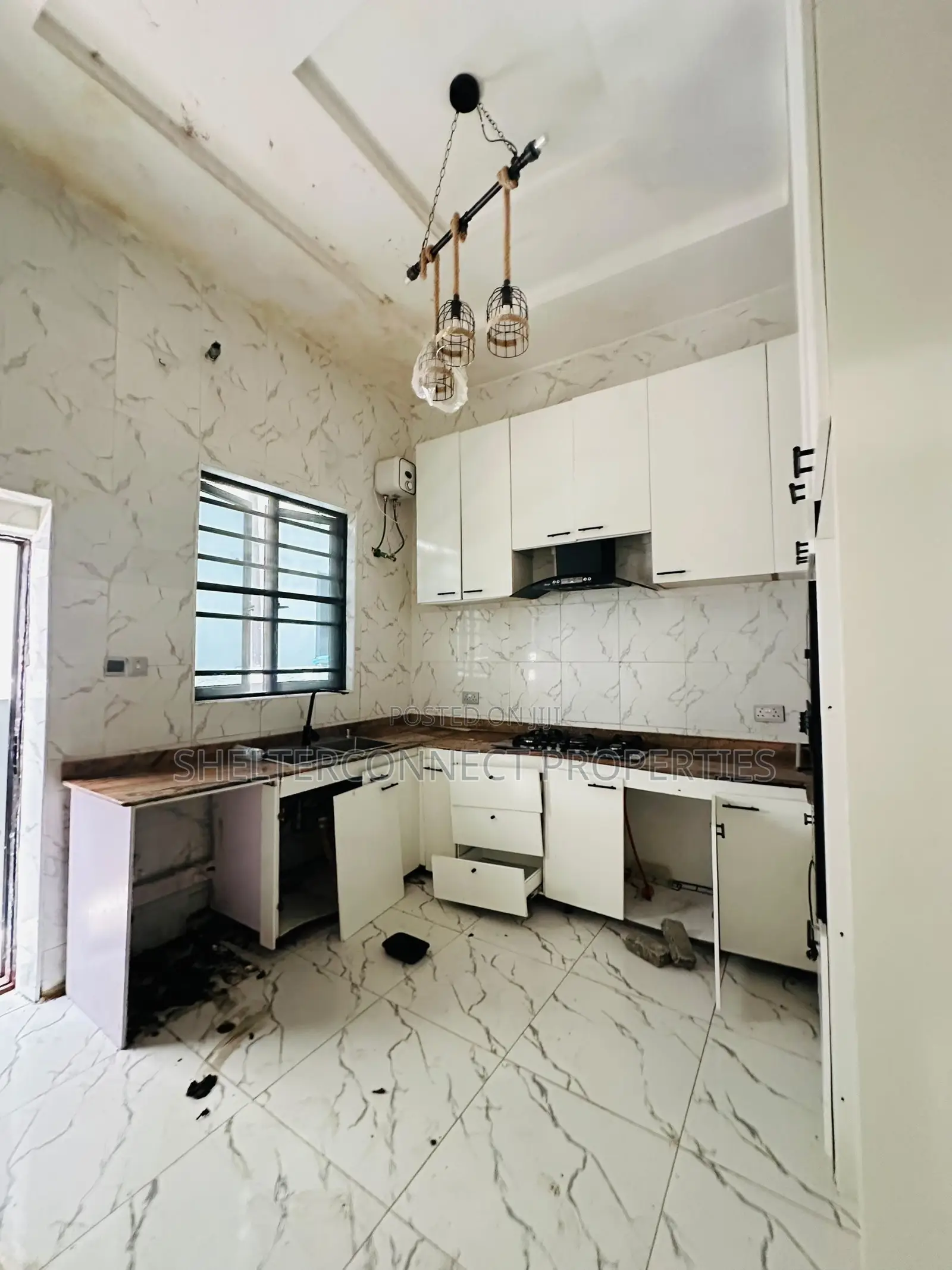 4bdrm Duplex in Ikota Gra for rent in Ikota