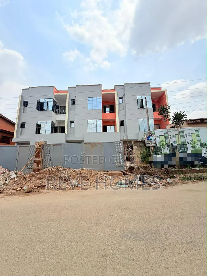 4bdrm Duplex in LSDPC Maryland Estate for sale in LSDPC Maryland Estate