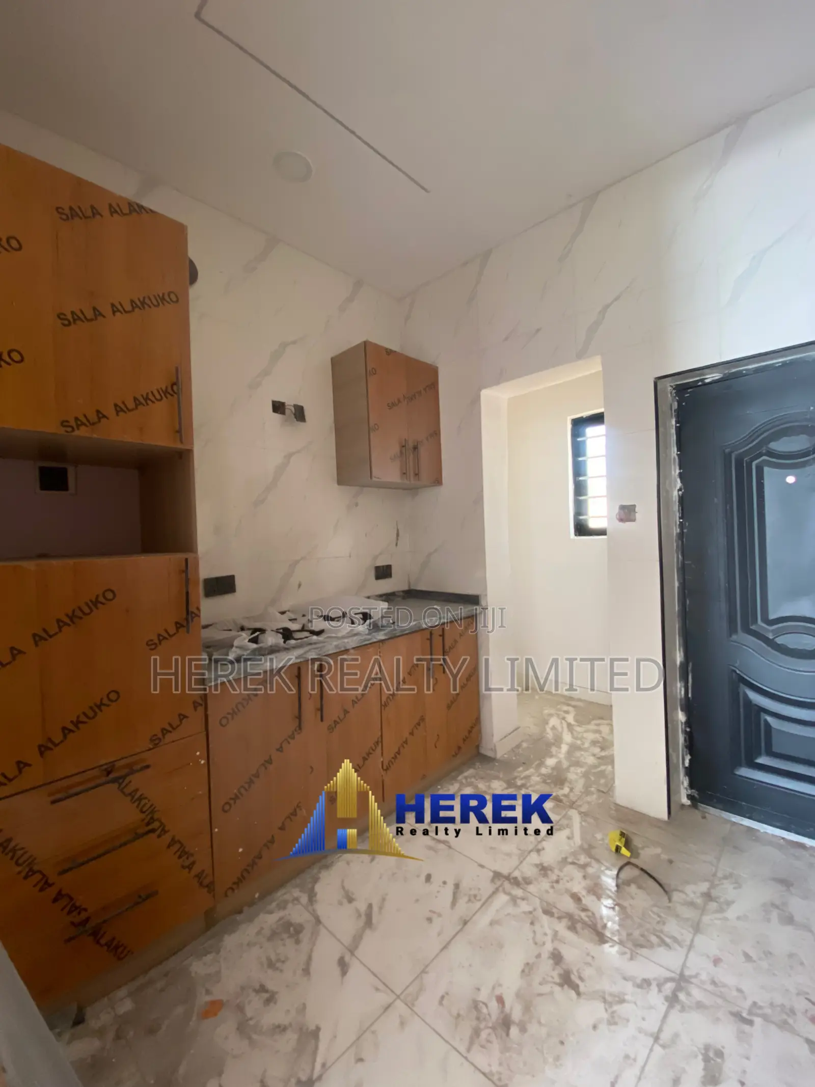 2bdrm Apartment in General Paint, Sangotedo for sale in Sangotedo