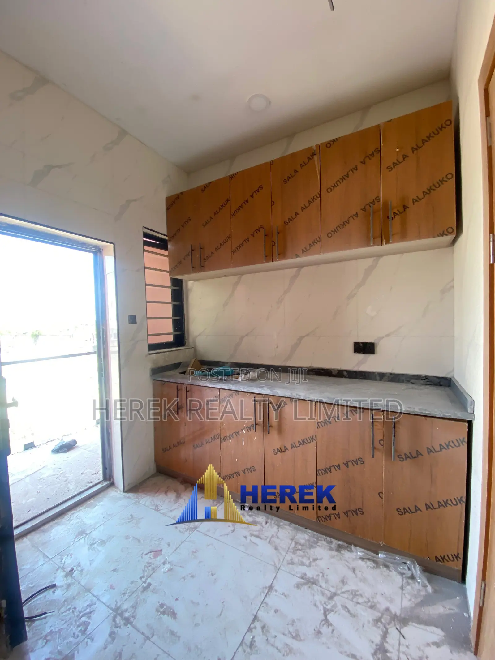 2bdrm Apartment in General Paint, Sangotedo for sale in Sangotedo