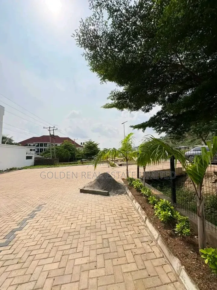 5bdrm Duplex in Life Camp for rent in Life Camp