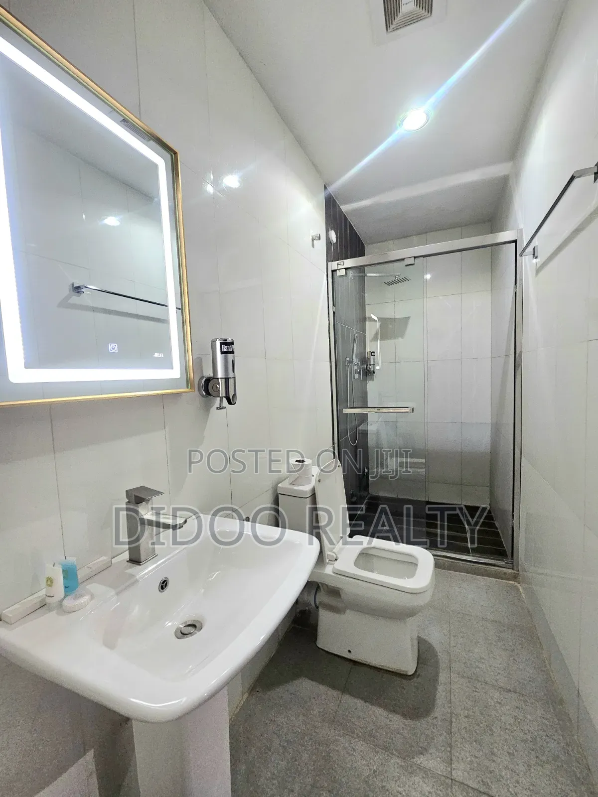 One Bedroom Shortlet in Jabi