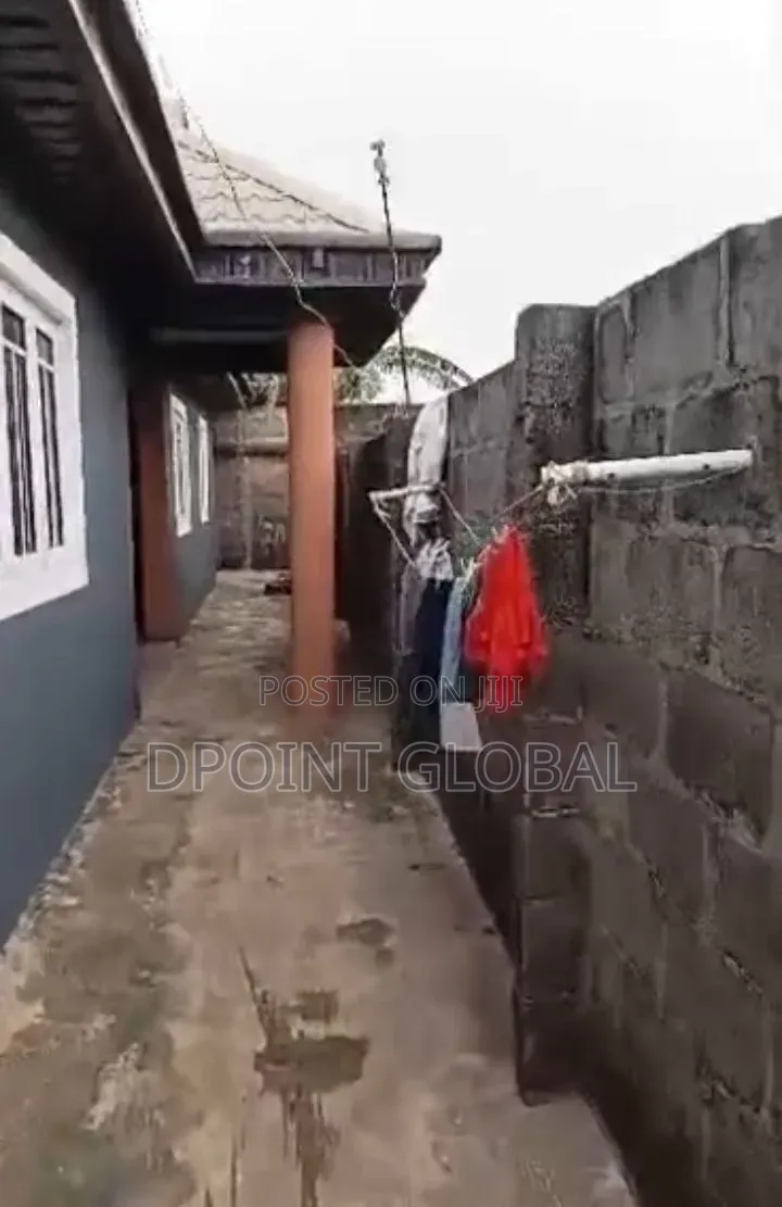 4bdrm Bungalow in Royal Estate, Iseri Olofin for sale in Iseri Olofin