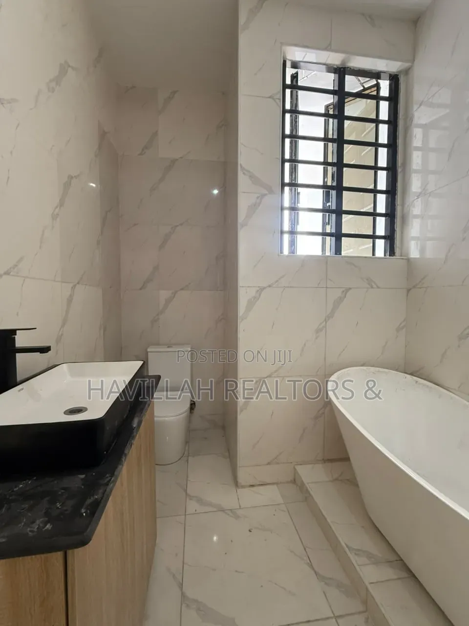 4bdrm Duplex in Sangotedo for sale in Sangotedo