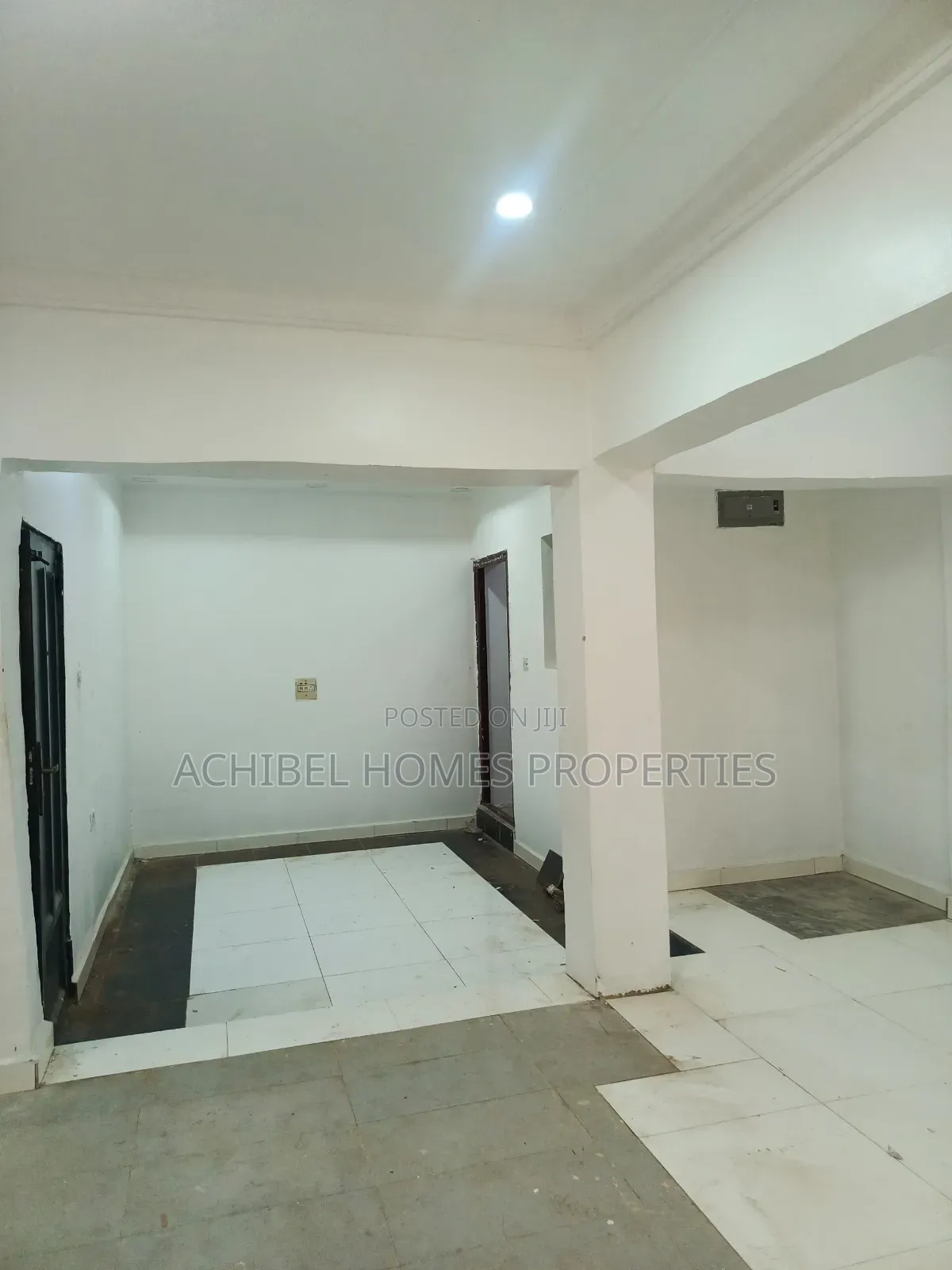 50 Square Meter Office Space in Lekki Phase 1 in Lekki Phase 1