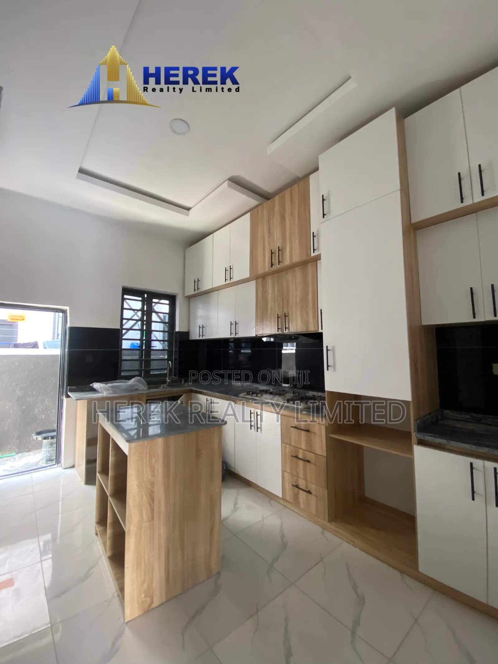 4bdrm Duplex in General Paint, Sangotedo for sale in Sangotedo