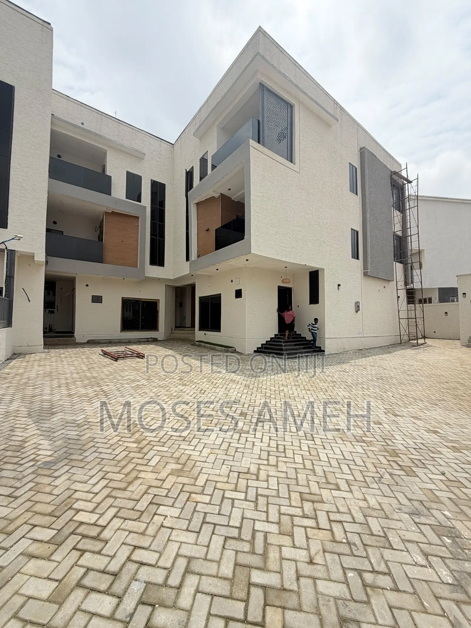 4bdrm Duplex in Guzape District for sale in Guzape District