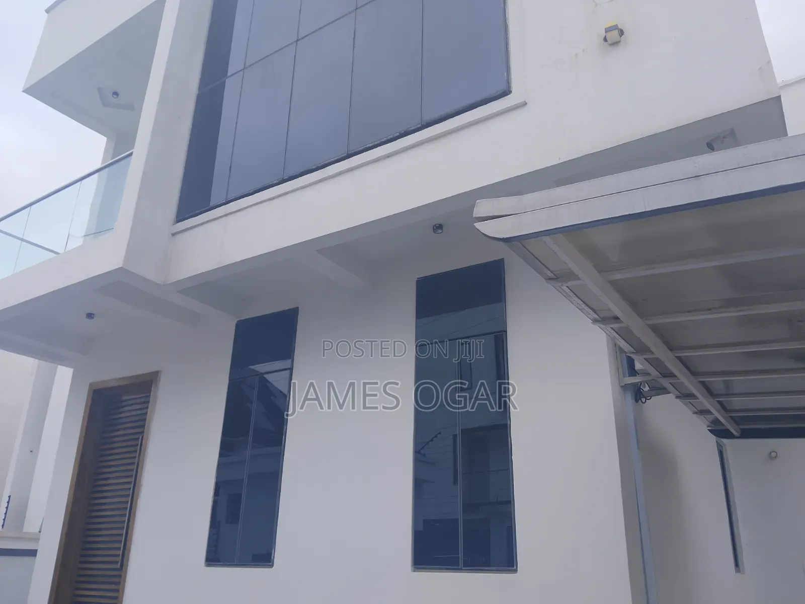 1bdrm Apartment in Royal Pines Estates, Off Lekki-Epe Expressway in Off Lekki-Epe Expressway