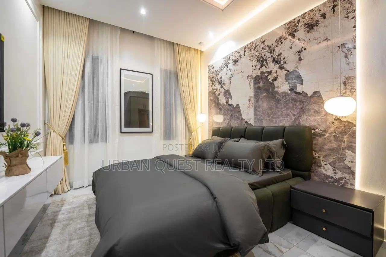 Furnished 1bdrm Apartment in Lekki Phase 1 for sale in Lekki Phase 1