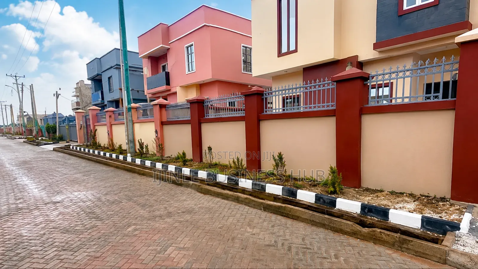 OWN a PLOT IN Adron Homes City Park Gardens, Ibadan! in Egbeda / Egbeda