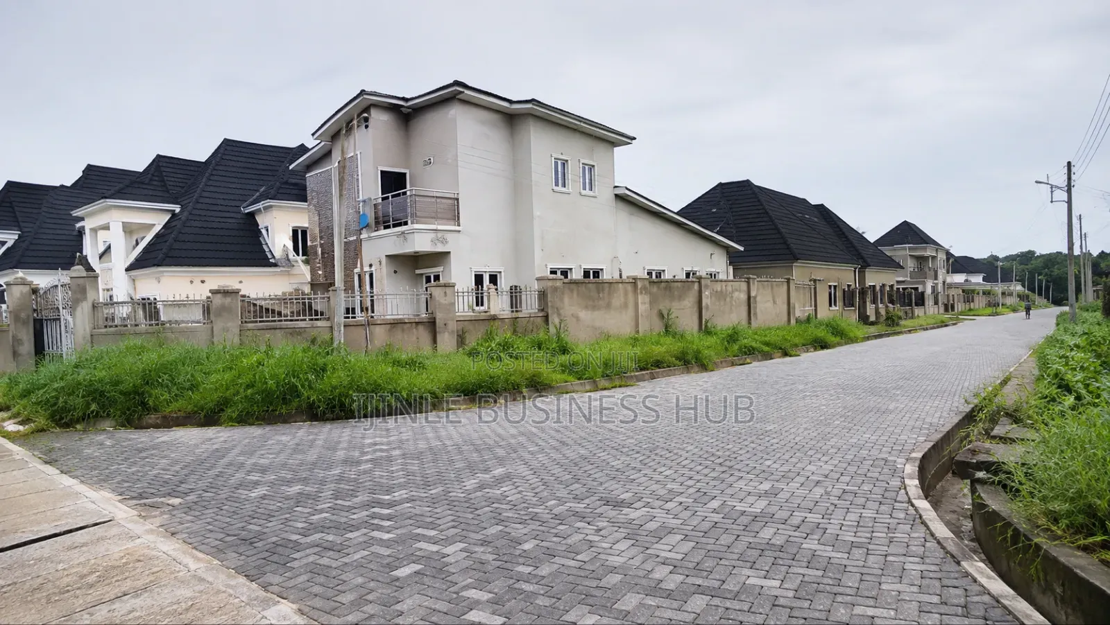 OWN a PLOT IN Adron Homes City Park Gardens, Ibadan! in Egbeda / Egbeda